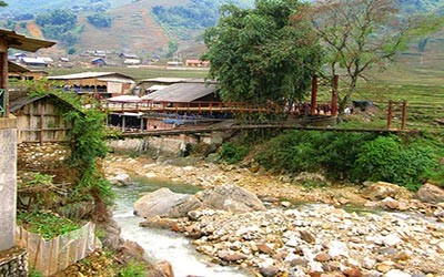 Cau May Giang Ta Chai Village